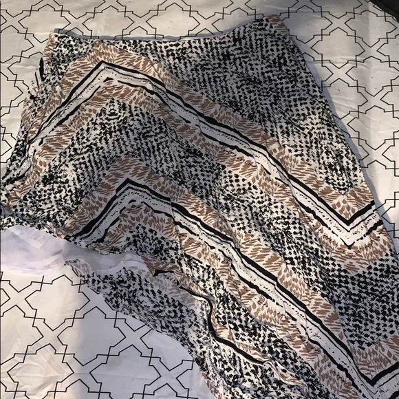 Bcbg skirt - Picture 2 of 5